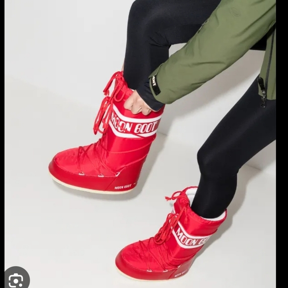 Moon Boot Icon Snow Boot - Red Moon Boots Red Icon Boots - Picture 3 of 16